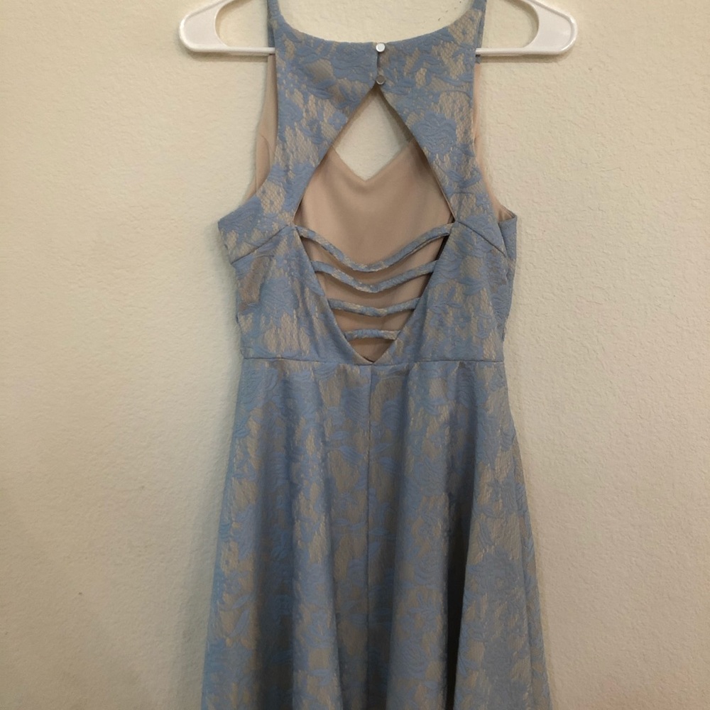 Dress - Picture 3 of 3